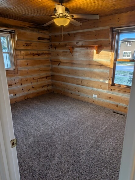 Bedroom #3 - New Carpet! - 18531 W Judy Dr