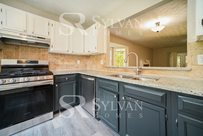 Building Photo - Coming HOME never felt so good!