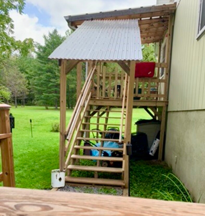 Building Photo - 467 Troy Rd