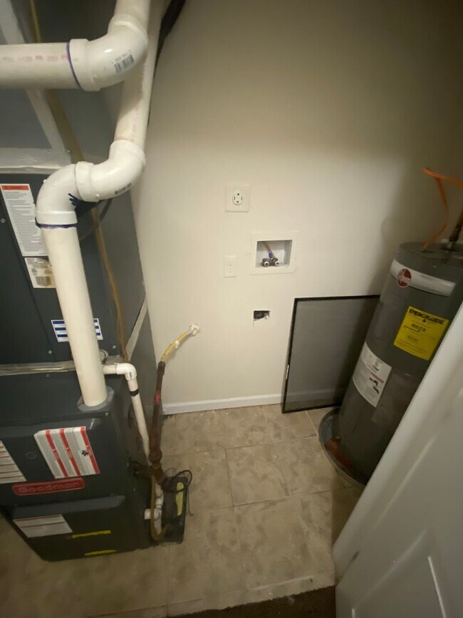 Building Photo - 15 N 50th St