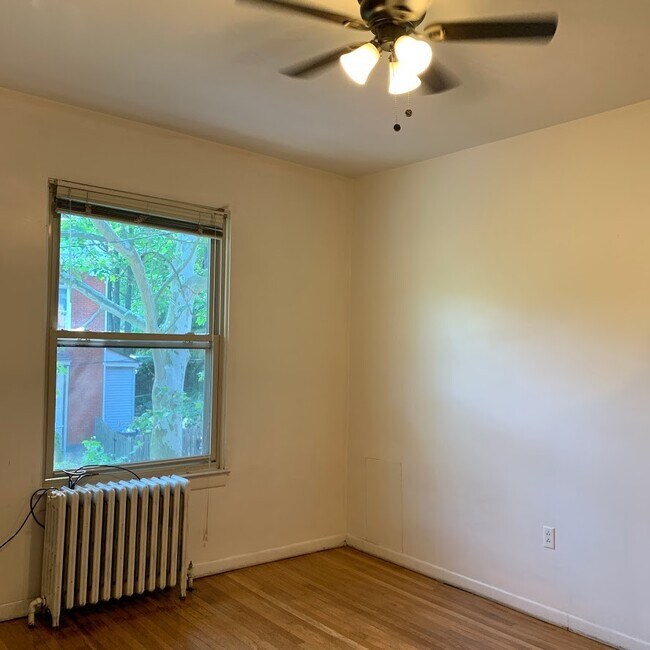 Building Photo - 5544 Fair Oaks Street