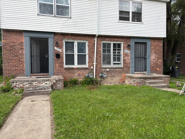 Building Photo - 18439 Greenfield Rd