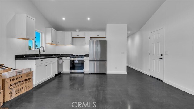 Building Photo - 72753 Sierra Vista Dr