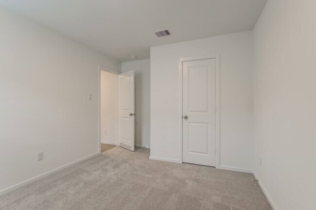 Building Photo - 15211 Abella Dr