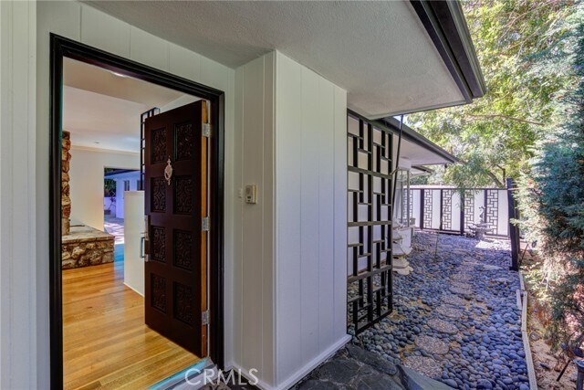 Building Photo - 2740 Hutton Dr