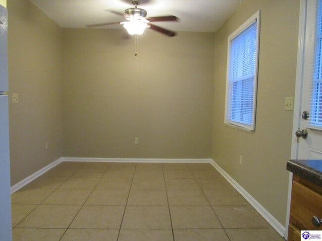 Building Photo - 300 Berkley Ct