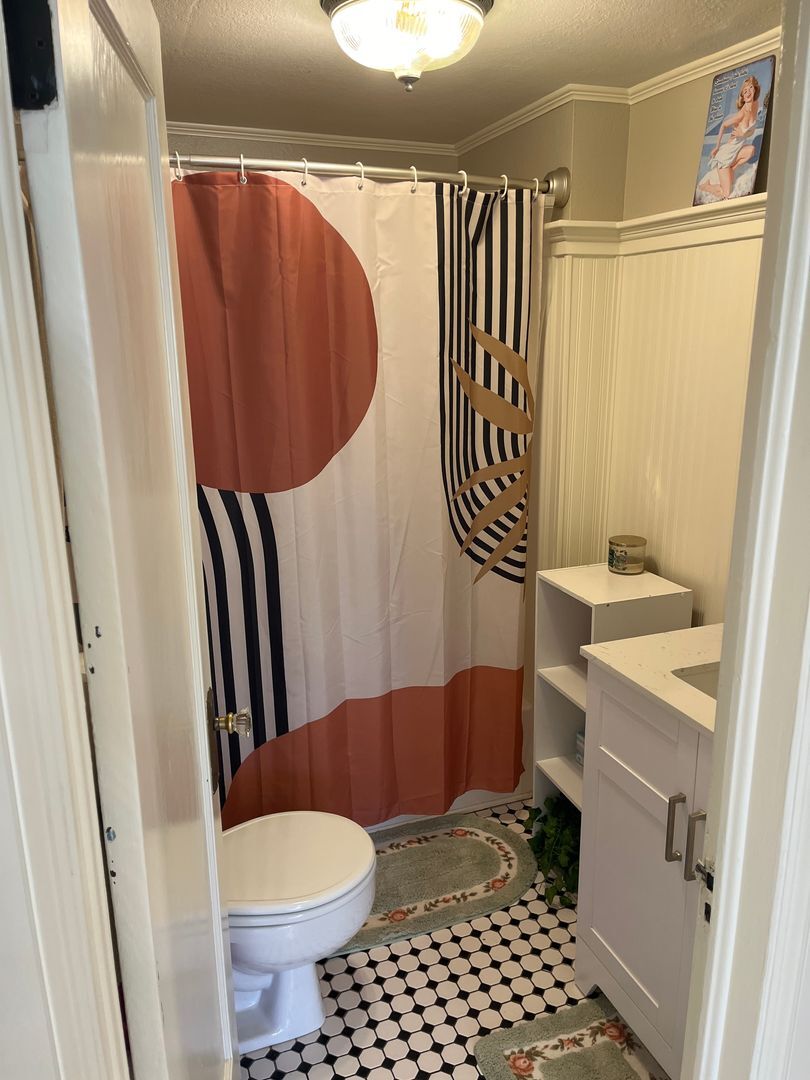 Building Photo - 205 5th Ave