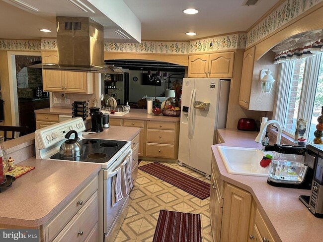 Building Photo - 600 Glenside Rd