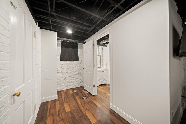 Building Photo - 503 S 3rd St