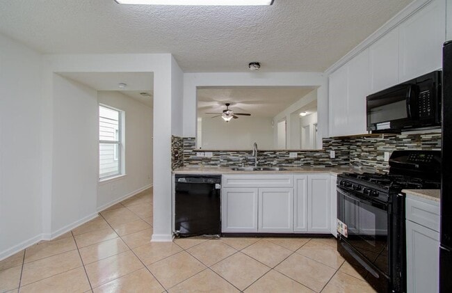 Building Photo - 11123 Wild Goose Dr