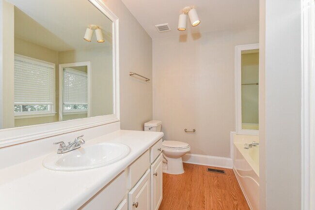 Building Photo - 4930 Baker Plantation Way