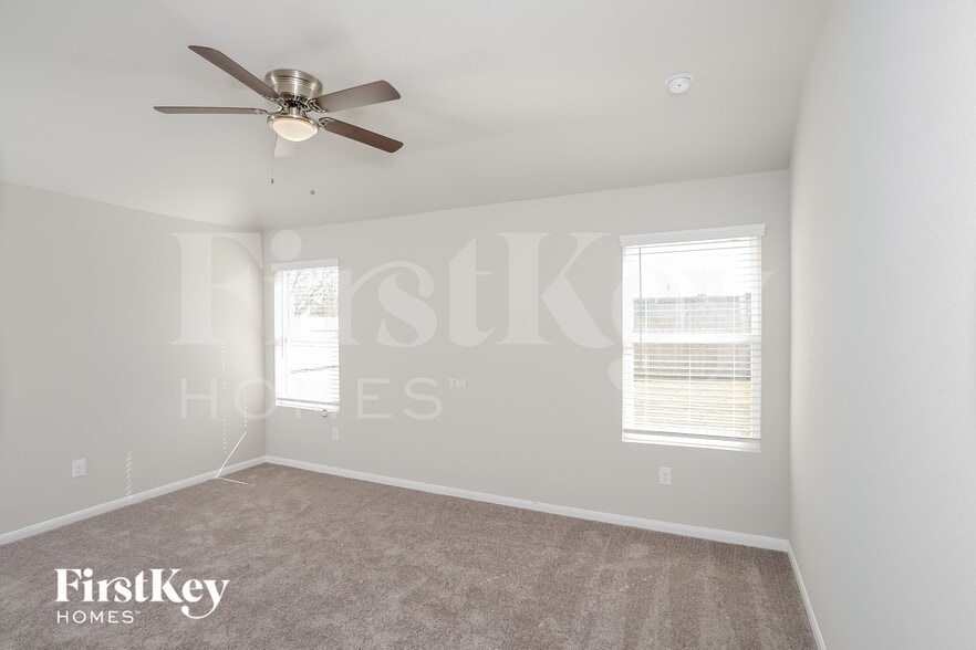 Building Photo - 1826 Morse Way