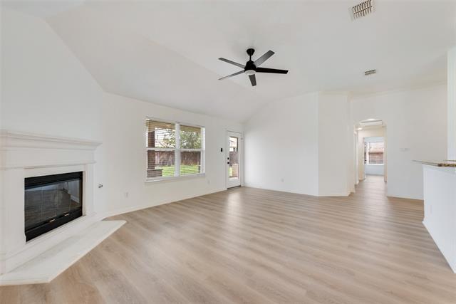 Building Photo - 7616 Val Verde Dr