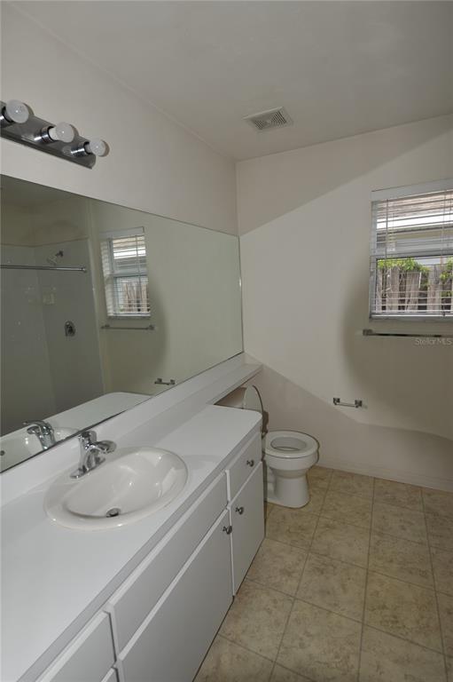 Building Photo - 4930 NW 20th Dr