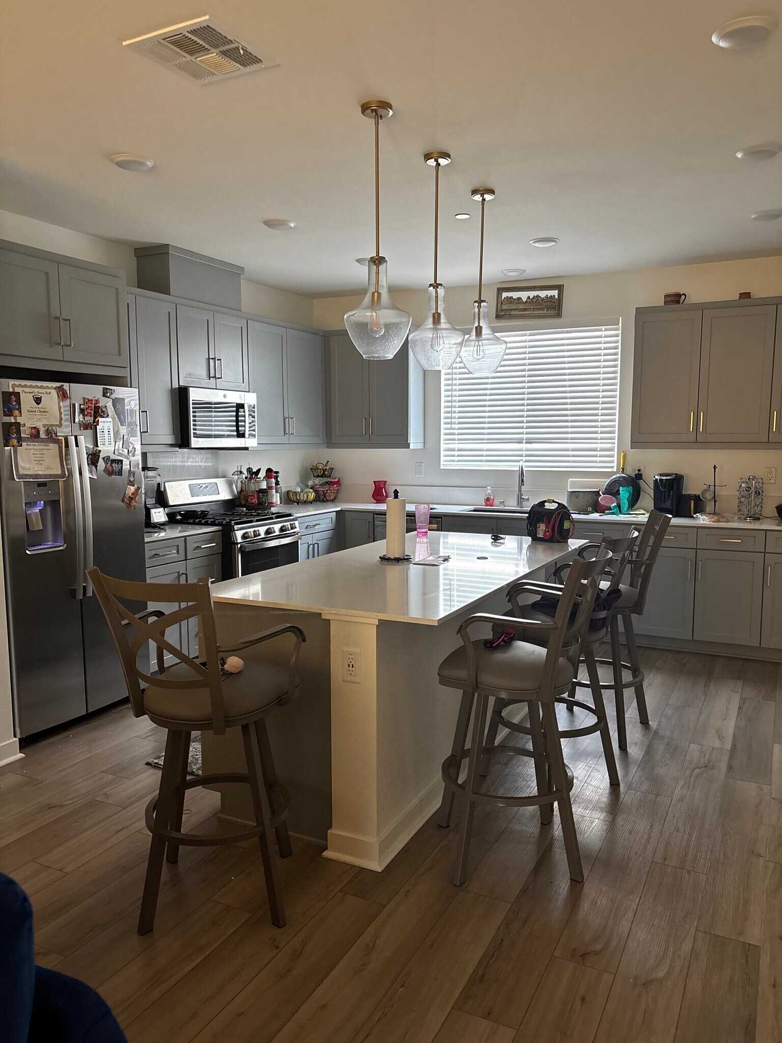 Building Photo - 5474 Shorefront Dr
