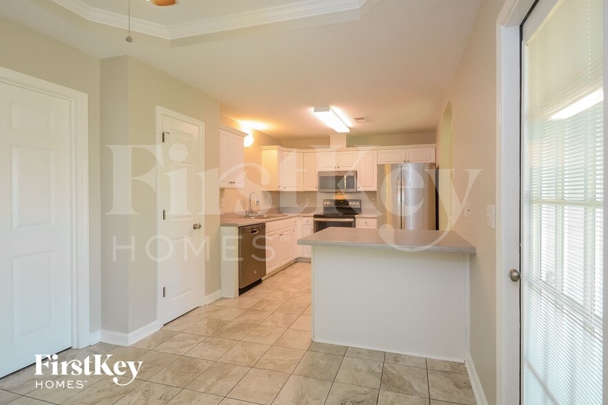 Building Photo - 237 Silverstone Ln