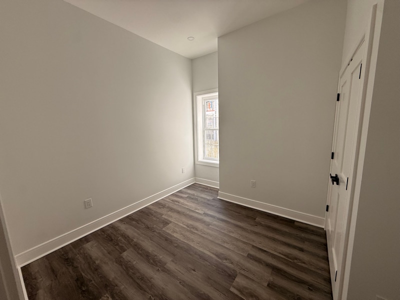 Building Photo - 321 Jefferson Ave