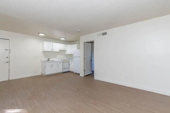 Interior Photo - Prince Plaza Apartments