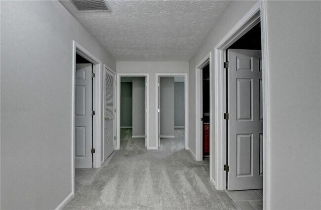 Building Photo - 5229 Pine Branch Ct