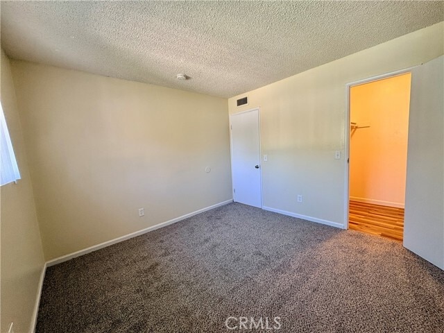 Building Photo - 1452 3rd St