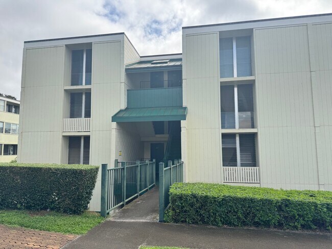 Building Photo - 95-021 Kuahelani Ave