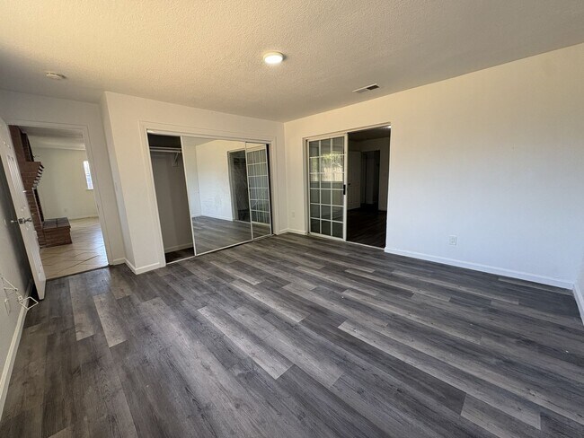 Building Photo - 6313 Hermosa St