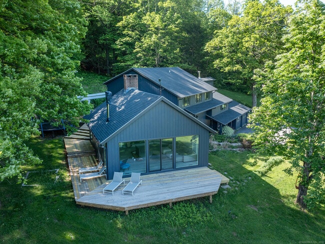 Building Photo - 110 Geer Mountain Rd