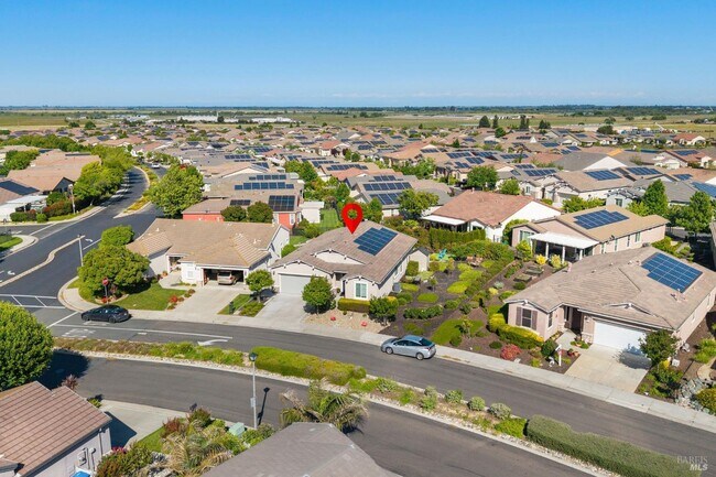 Building Photo - 295 Marks Rd