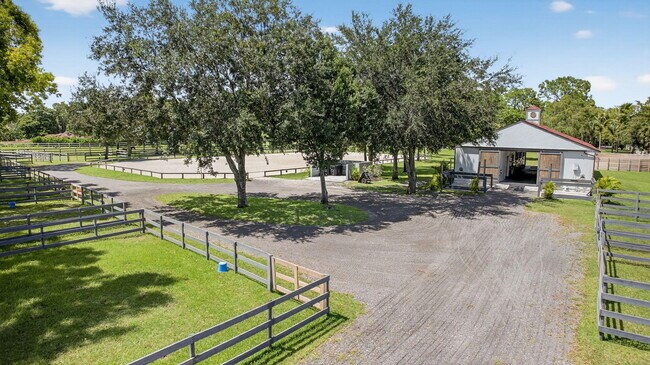 Building Photo - 17218 Shetland Ln