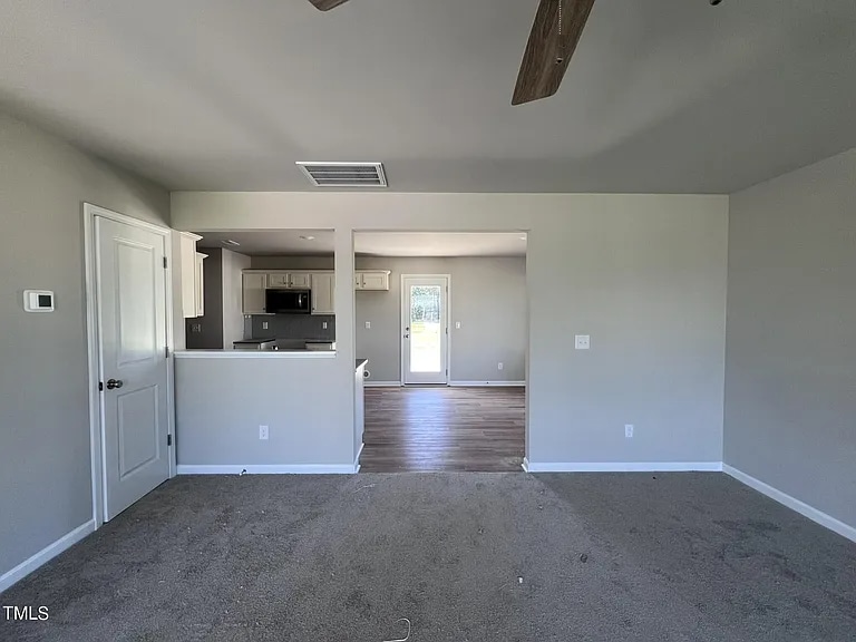 Building Photo - 218 Lotus Ave