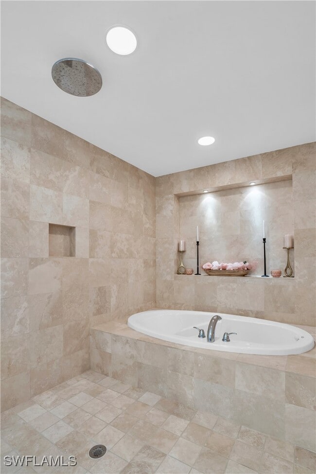 Building Photo - 265 Indies Way