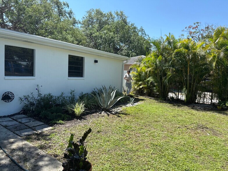 Building Photo - 4034 S Westshore Blvd