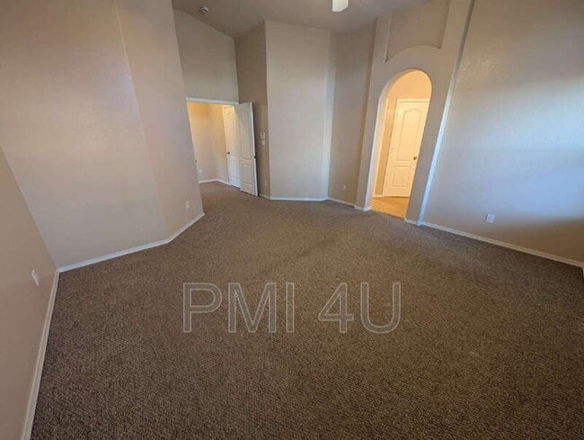 Building Photo - 9800 Kokopelli Dr NW