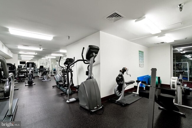 Building Photo - 9821 Tiffany Hill Ct