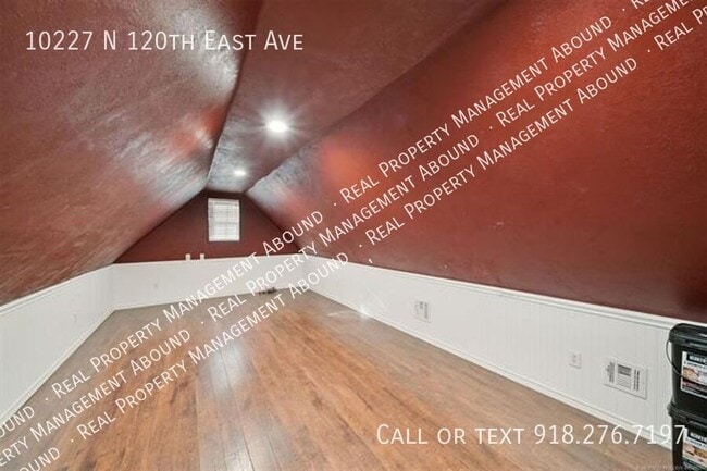 Building Photo - 10227 N 120th E Ave