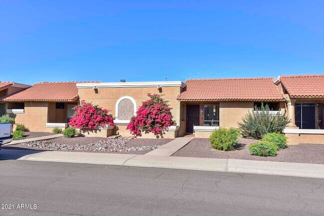 Building Photo - 20402 N 6TH Dr