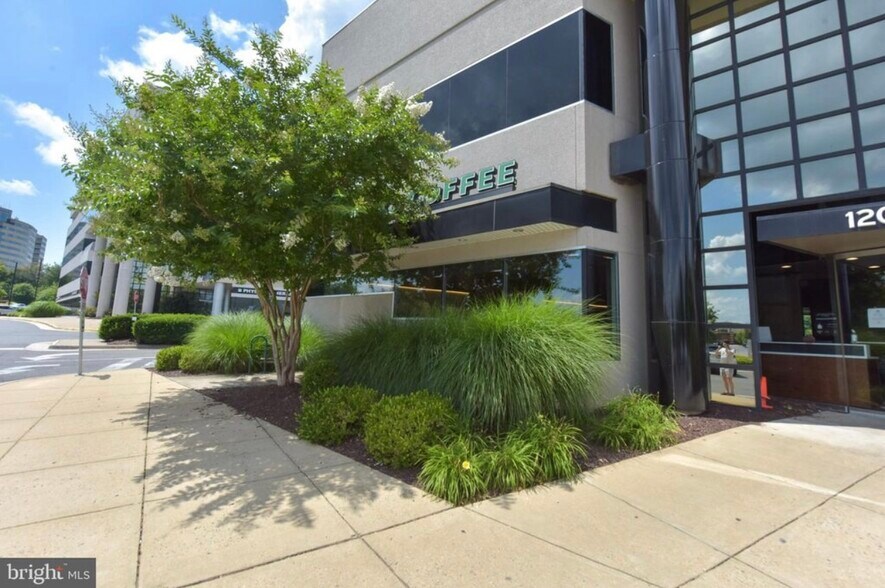 Building Photo - 12158 Penderview Ln