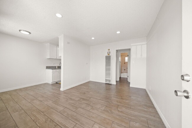 Floorplan - 11100 Pangborn Ave.