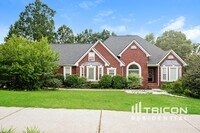 Building Photo - 1806 Wesleyan Ln
