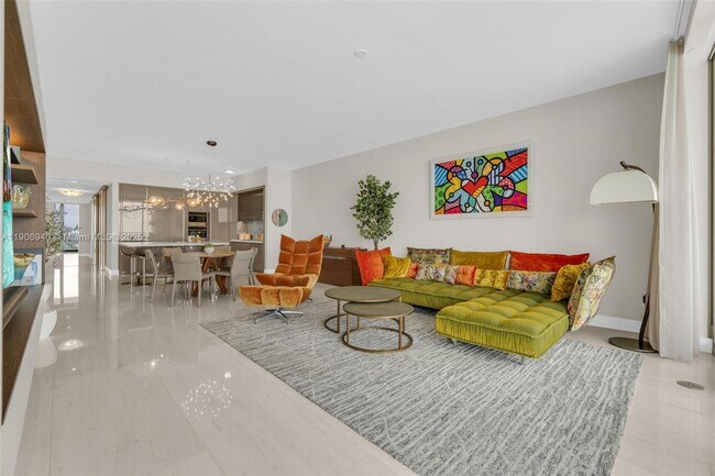 Building Photo - 18975 Collins Ave