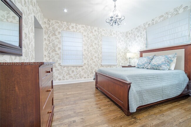 Building Photo - 3514 Crystal