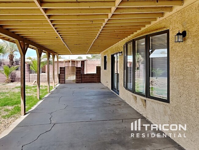 Building Photo - 5425 Addison Avenue Las Vegas NV