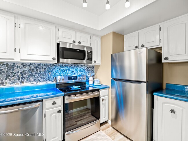 Building Photo - 199 Jimmy Buffett Mem Hwy