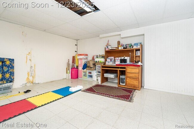 Building Photo - 1574 Devonshire Dr