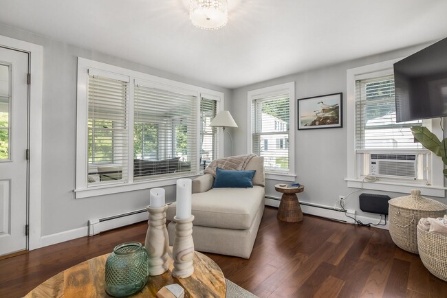 Building Photo - 39 Cable Rd