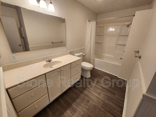 Building Photo - 4412 S 12th St