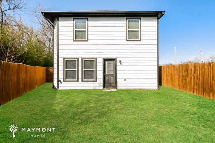 Building Photo - 925 Jones St