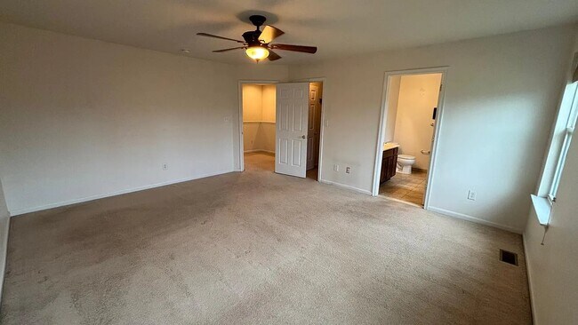 Building Photo - 1161 Tudor Dr