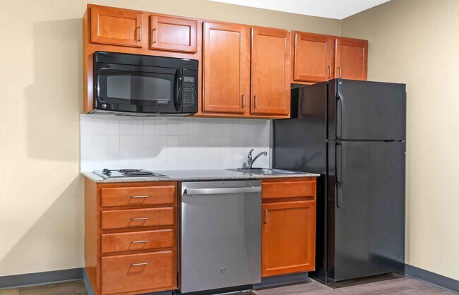 Building Photo - Furnished Studio-Bartlesville - Hwy 75
