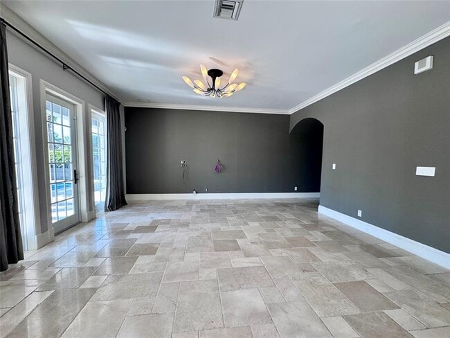 Building Photo - 1744 SE 9th St